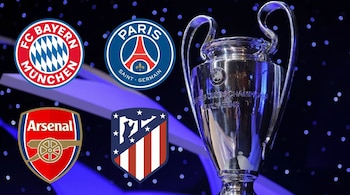 Logos de Bayern Múnich, Paris Saint-Germain, Arsenal y Atlético de Madrid rodean la Copa de la UEFA Champions League sobre un fondo oscuro con luces azules bokeh.