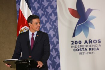 Pedro Sánchez durante una conferencia