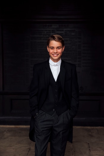 El príncipe George con el uniforme del Eton College (Kensington Palace)