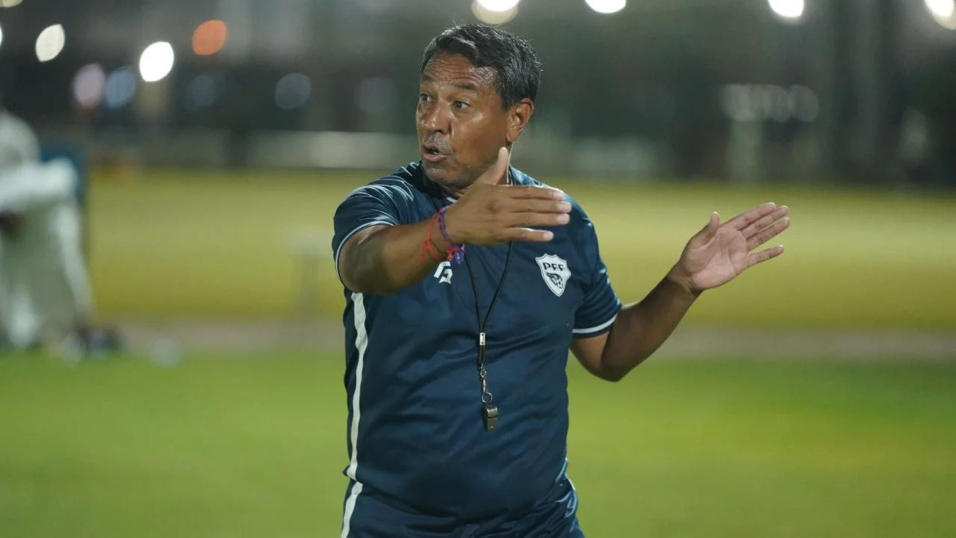Nolberto Solano quiere marcar una época en Pakistán. - Crédito: Haider Ali