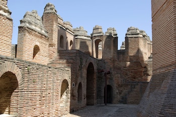 El interior del castillo de Coca de Segovia, España (Wikimedia Commons)