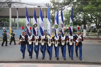La Banda Sinfónica y la Escolta de Bandera formaron parte de las ceremonias desarrolladas por las Fuerzas Armadas. (Foto: Fuerzas Armadas)