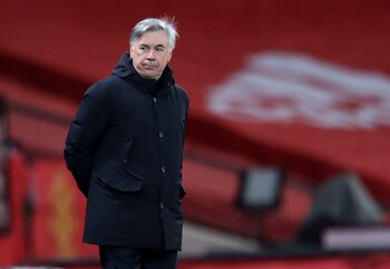 Carlo Ancelotti, DT del Everton, también fue víctima de un episodio similar el mes pasado (Foto: REUTERS)