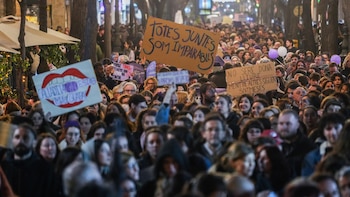 Subir el SMI, reducir jornada