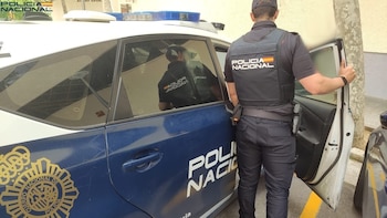 Un falso romance lleva a