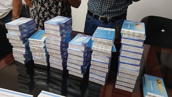 Salvadoreños donan lentes para cataratas en Cuba ante crisis humanitaria de la isla
