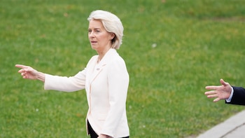 Von der Leyen defiende el