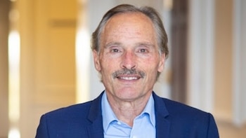 El Dr. David Nieman, especialista