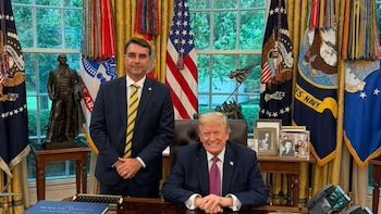 Donald Trump recibió a Flávio Bolsonaro en la Casa Blanca