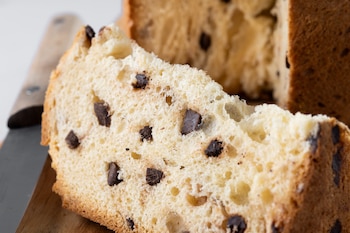 Bizcocho pera y pepitas de