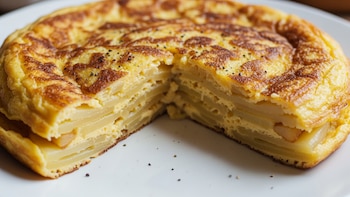 Olvidaron una tortilla de papa en el horno durante cuatro días y el resultado impactó