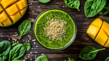 Jugo de espinaca, quinoa y