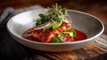 Un plato que representa parte