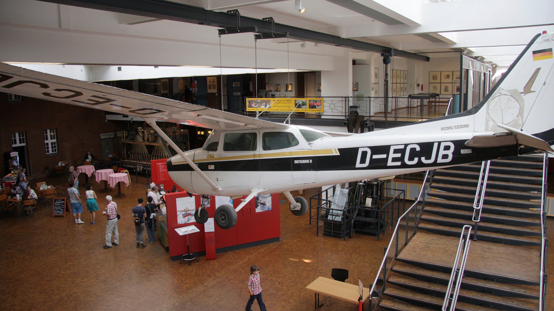 La avioneta Cessna D-ECJB de Mathias Rust fue desarmada y, posteriormente, exhibida en el Deutsches Technikmuseum de Berlín