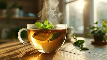 Té de menta: la infusión que ayuda en el síndrome de intestino irritable, pero puede no ser apta para todos