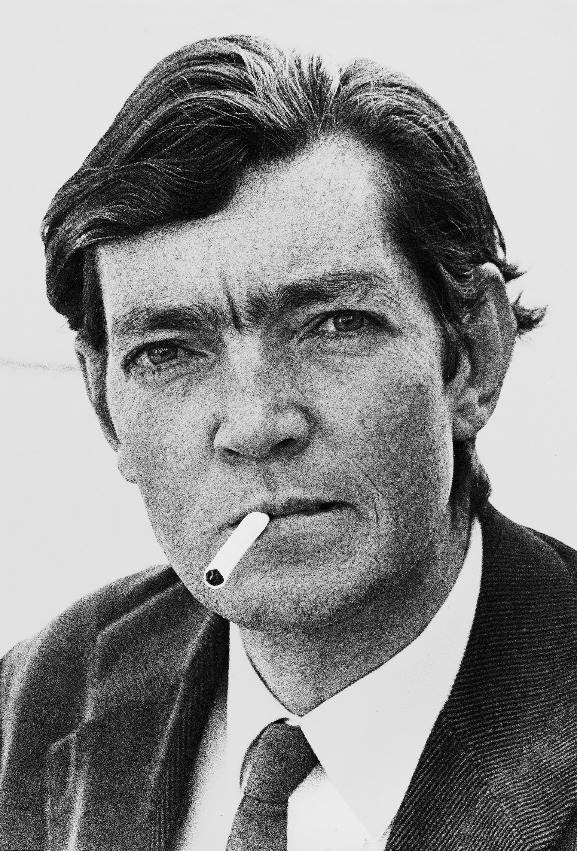 Julio Cortazar, retratado por Sara Facio