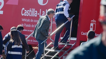 Feijóo asegura que son "imprescindibles" las responsabilidades políticas y señala a Puente