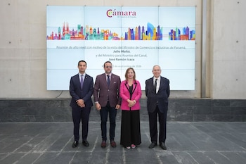 16/09/2026 El embajador panameño en España, Héctor Infante (i); el ministro panameño de Comercio, Julio Moltó (segundo i); la secretaria de Estado de Comercio, Amparo López (primera d); y el presidente de la Cámara de Comercio de España, José Luis Bonet (d).
ECONOMIA
CÁMARA DE COMERCIO DE ESPAÑA