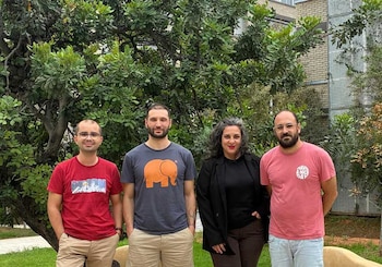 Isaac Garrido, César Bordenave, Patricia Moya y Salvador Chiva forman parte del equipo investigador de la Universidad de Valencia. (UV)