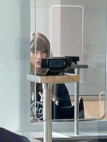 Taylor Swift haciendo migraciones en