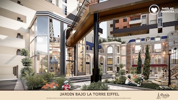 Bajo la réplica de la