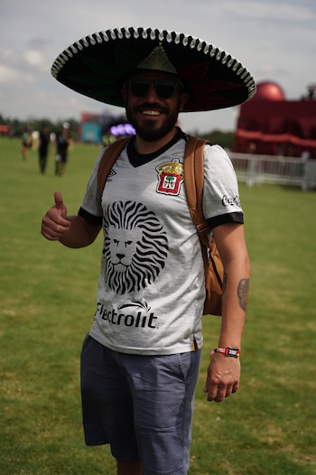 Look mexicano en el campo
(Franco