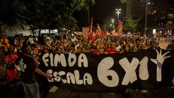 Brasil enmienda su Constitución y aprueba la reducción de la jornada laboral a las puertas de la segunda vuelta