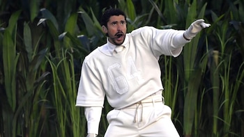 Vecinos del entorno del Metropolitano piden amparo al Defensor del Pueblo por los diez conciertos de Bad Bunny en Madrid