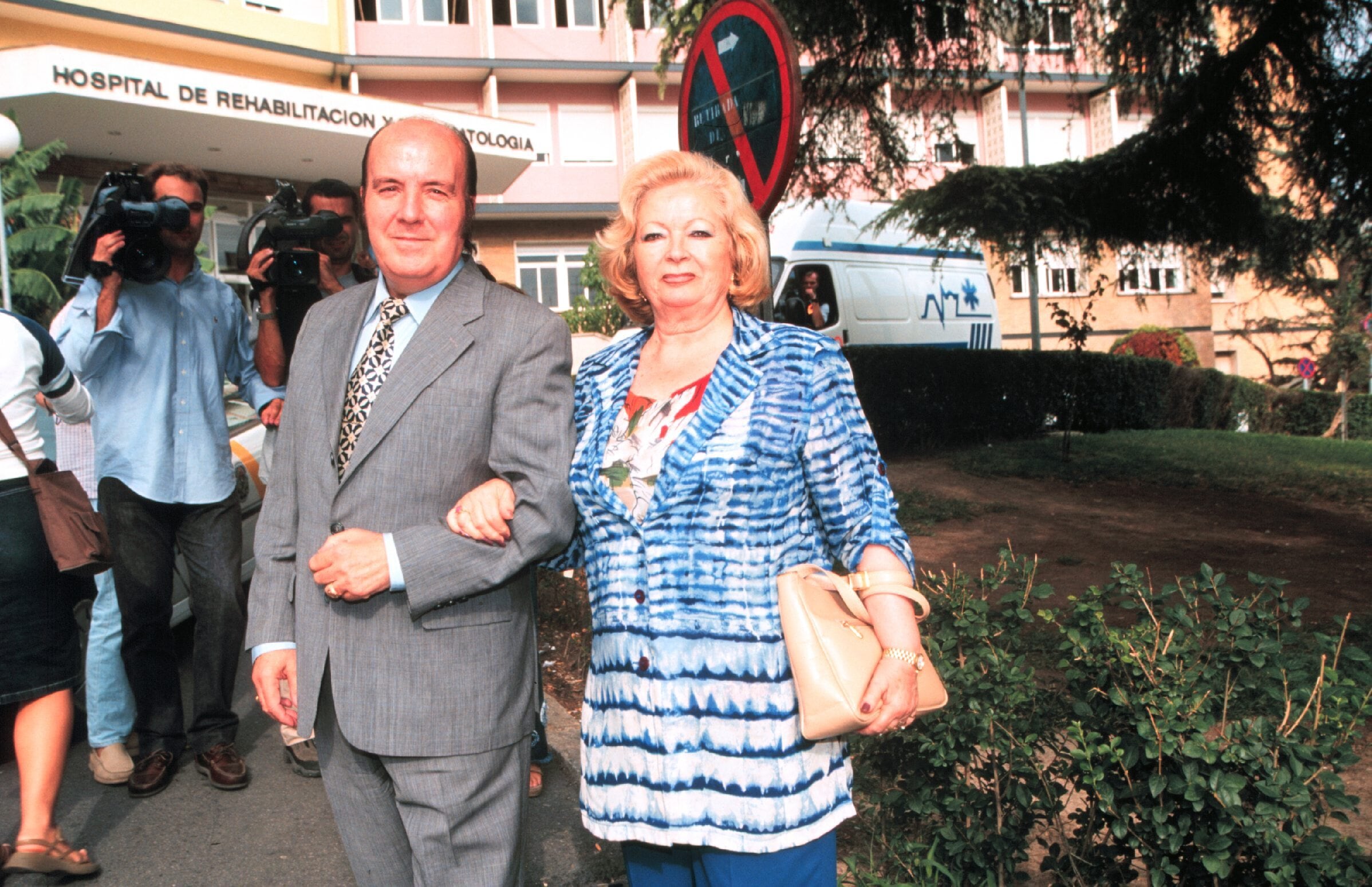 Chiquito de la Calzada, junto a su mujer Josefa García Gómez. Fotografía de archivo (Europa Press)