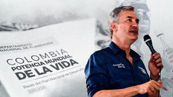 Representante del Centro Democrático lanzó