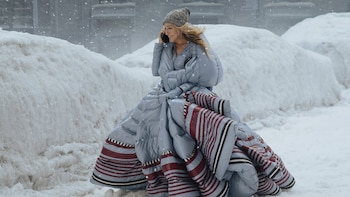 Carrie (Sarah Jessica Parker) con