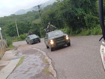 Elementos del Ejército mexicano continúan