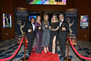 Natalia Denegri junto a su