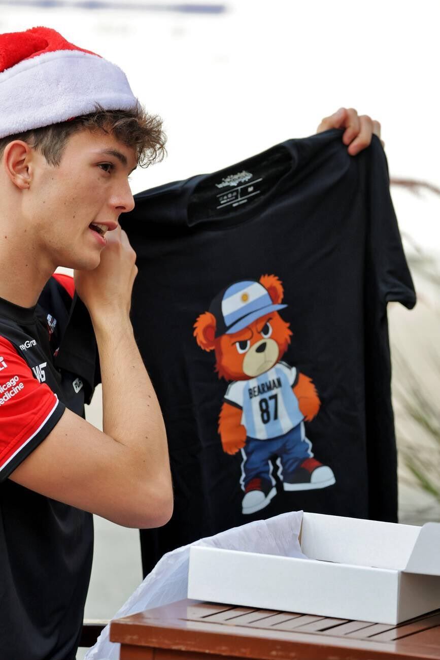El regalo que le dio Franco Colapinto a Oliver Bearman por el amigo invisible organizado por la Fórmula 1 (F1)