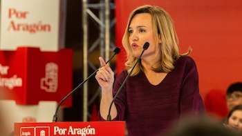 Pilar Alegría califica de “error”