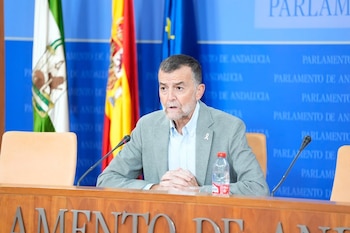21/10/2026 El coordinador federal de IU, Antonio Maíllo, en rueda de prensa en el Parlamento andaluz.
ESPAÑA EUROPA POLÍTICA ANDALUCÍA
JOAQUÍN CORCHERO/EUROPA PRESS