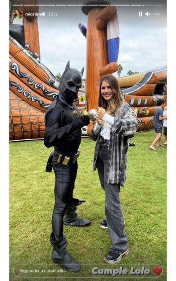 Mica Tinelli con Batman