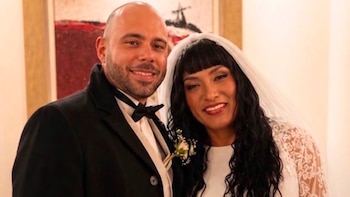 La boda de Jorge Carbajal: el periodista llega con un vestido blanco de novia y el novio sorprende a seguidores