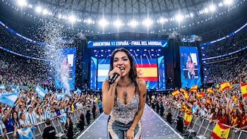El llamativo cambio de agenda de María Becerra que aumenta las versiones de que cantará el himno en la final del Mundial