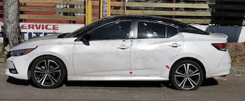 Un auto fue baleado con