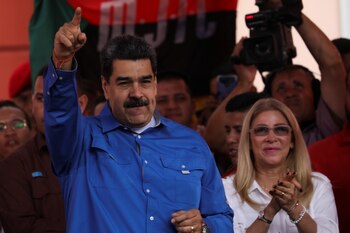 Nicolás Maduro con su esposa