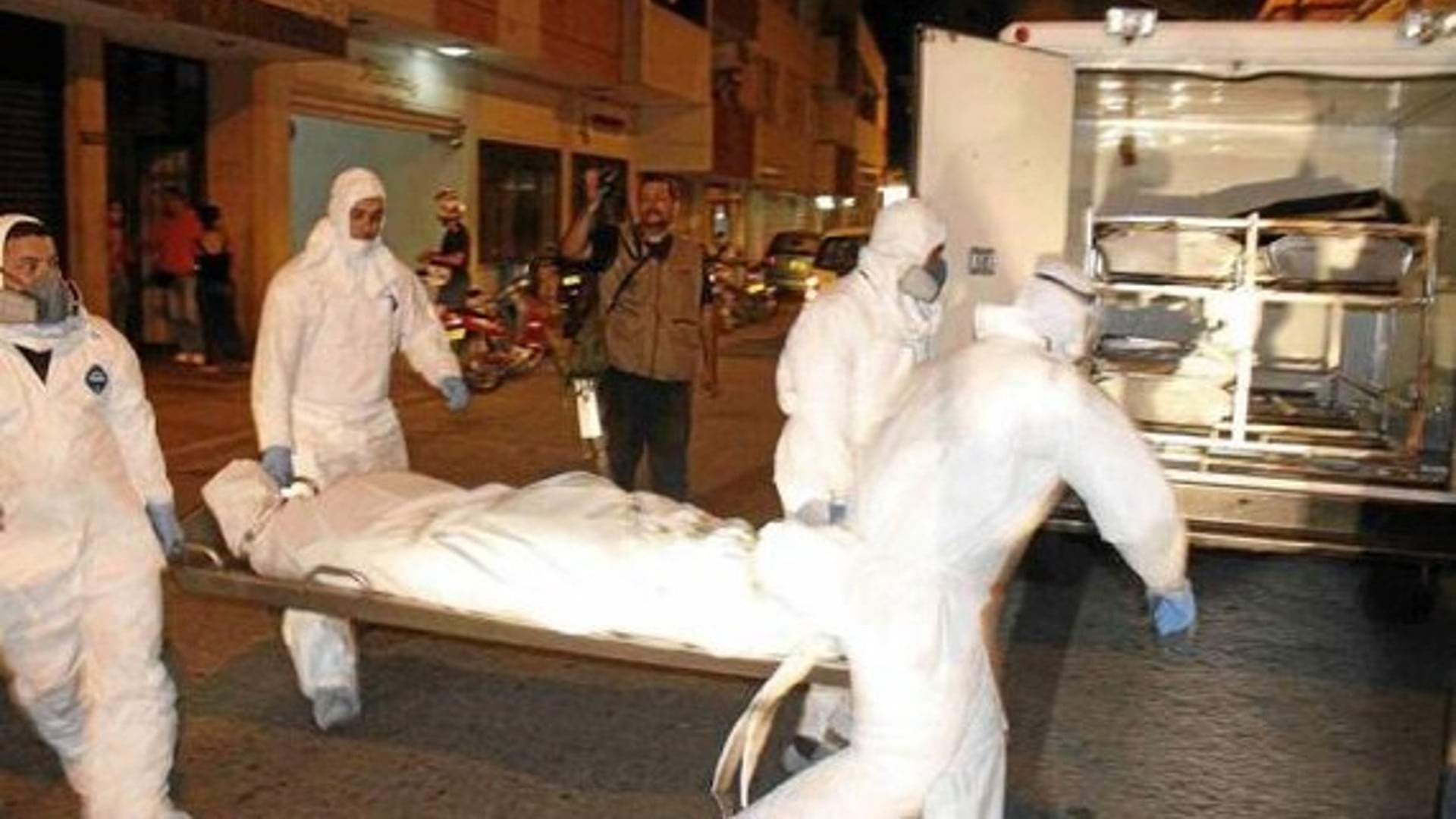 Mujer apuñaló al novio de su mamá con un destornillador: afirmó que lo hizo en defensa propia