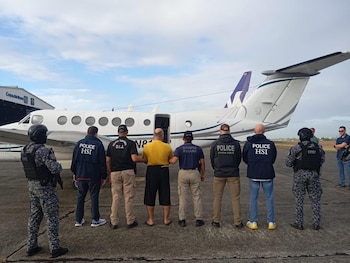 La extradición fue coordinada entre INTERPOL Panamá y autoridades de Estados Unidos. Tomada de X