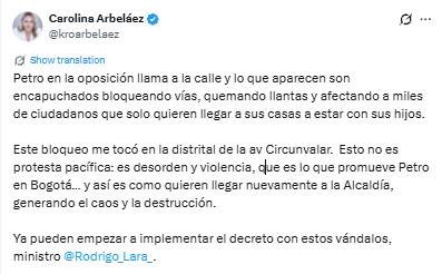 Carolina Arbeláez difundió imágenes del cierre vial y pidió aplicar medidas contra quienes participaron de los hechos - crédito @kroarbelaez/X