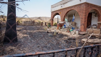 La Junta prevé una nueva desescalada del incendio de Los Gallardos, que "camina hacia el control"