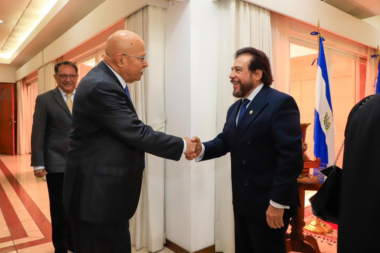 Los diplomáticos analizaron las actividades de la presidencia y el proceso para elegir al nuevo secretario general del SICA. (Cortesía: Vicepresidencia de la República de El Salvador)