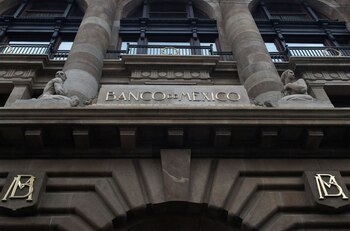 La Comisión Nacional Bancaria y