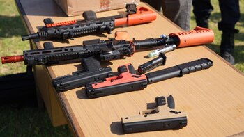 Las pistolas y fusiles Byrna