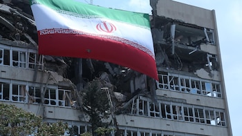 Irán eleva a más de 140 las personas heridas en los últimos ataques de EEUU contra el país