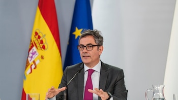 Bolaños anuncia la transposición de un mandato europeo para evitar las "demandas abusivas" a periodistas y activistas